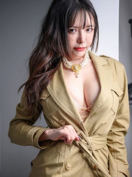 年轻女朋友