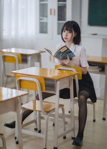 白莲花的贵妇生活
