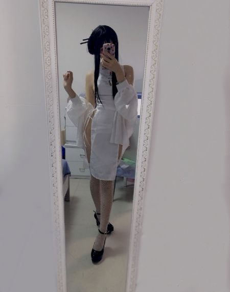 裙子底下的怪兽第二季免费观看