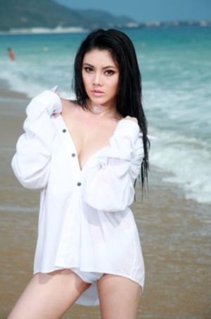 丰满的女邻居3伦理中文
