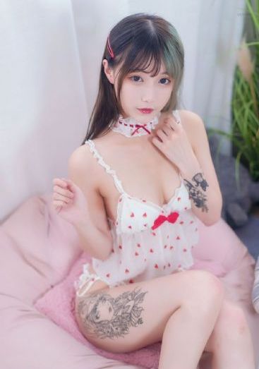 一脸嫌弃的表情给你看胖