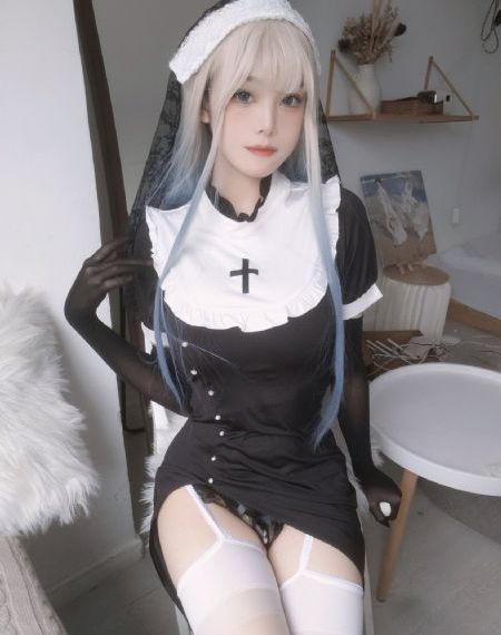 打屁股+女仆+开挡内裤