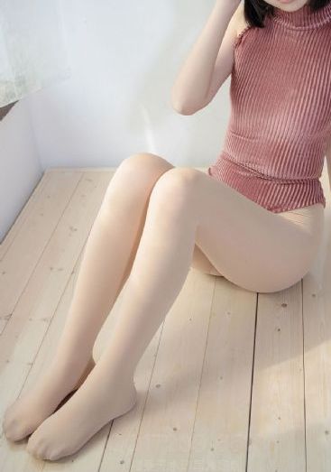 丰满的大胸女朋友5在线观看