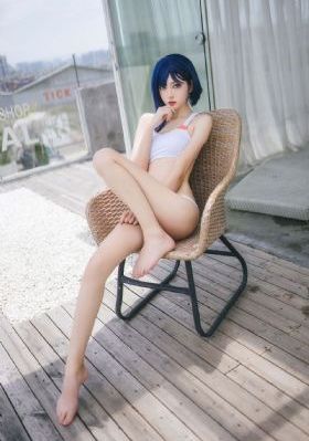 跑车比赛快活女
